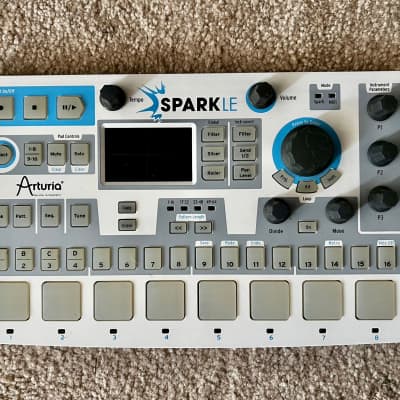 Arturia SparkLE MIDI Controller / Drum Machine