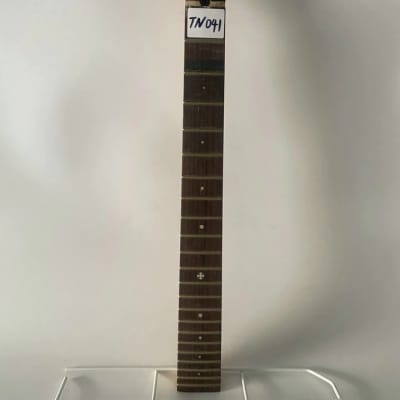 LAG Short Scale Electric Guitar Maple Neck, Rosewood Fingerboard image 6