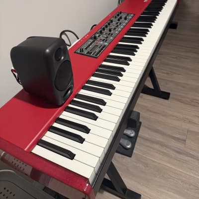 Nord Stage 2 HA88 Hammer Action 88-Key Digital Piano 2011 - 2014 - Red