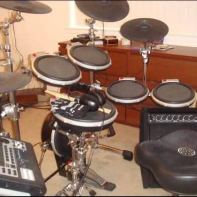 Yamaha DTXtreme III Electronic Drum Kit w/ the upgraded metal Rack