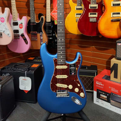Fender American Professional II Stratocaster with Rosewood Neck 2021 - Lake Placid Blue image 3