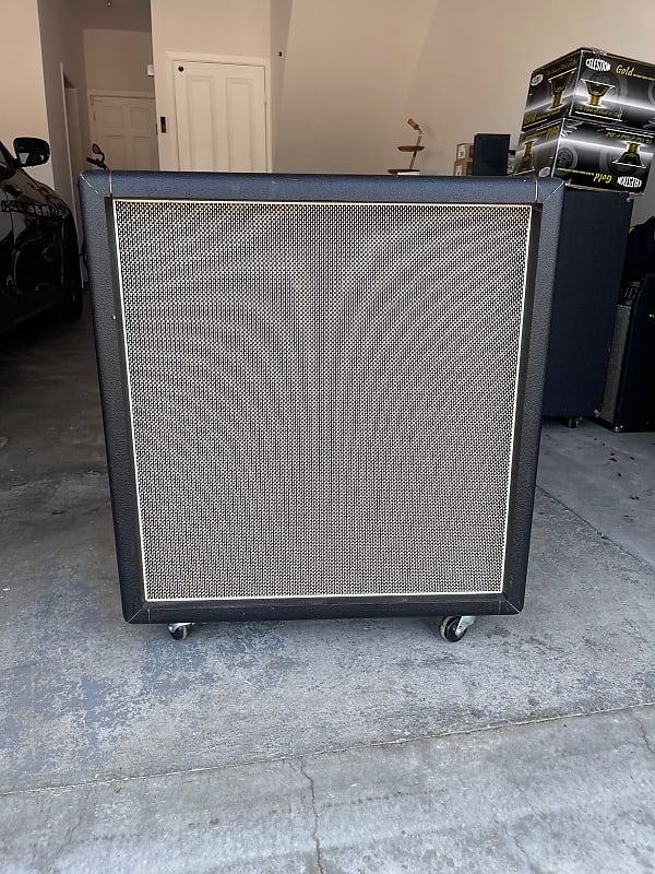 Mojotone 2x12 cabinet w re-coned Sunn speakers