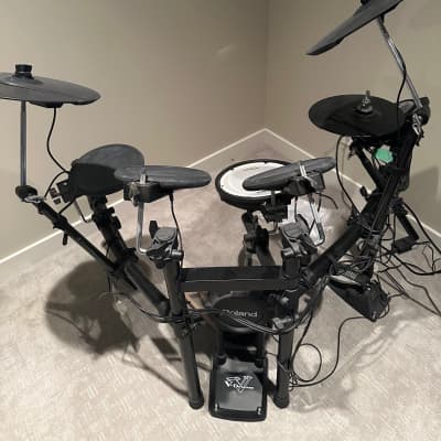 Roland TD-11K V-Drum Kit with Mesh Snare | Reverb Canada
