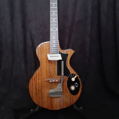 ギター GUYATONE SG-12T ORIG FOIL PUPS 1966 OHSC Feast your eyes on this ultra-rare vintage Guyatone GS-12T – a