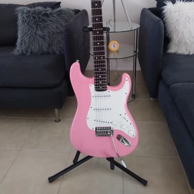 Squier Bullet Stratocaster SSS Pink | Reverb