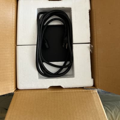 Yamaha HS5 5" Powered Studio Monitor (Pair) 2015 - Present - Black image 13