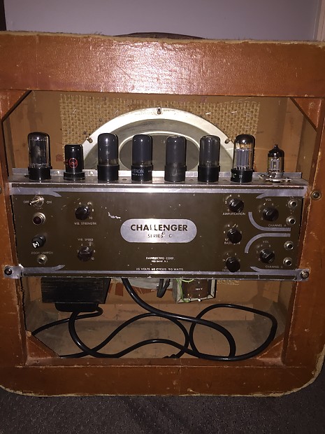Danelectro Series C Challenger 1951 brown Dan Auerbach