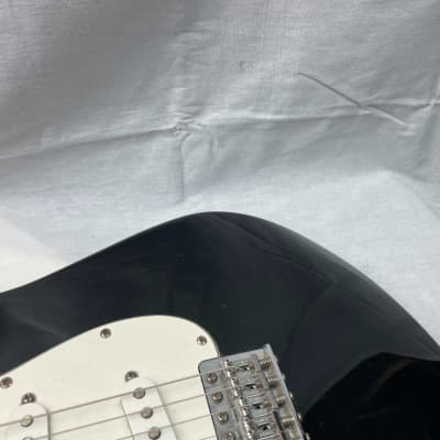 Fender Standard Stratocaster Guitar MIM Mexico - Lefty Left-Handed LH 2000 - 2001 - Black / Maple fingerboard image 4