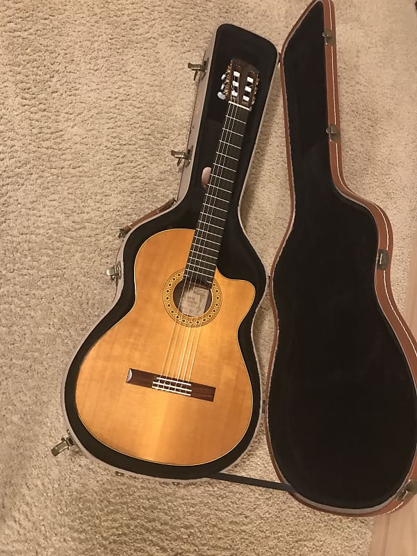 ALVAREZ YAIRI CY127CE Classical Acoustic Electric Guitar made in Japan 1989 with original hard case image 1