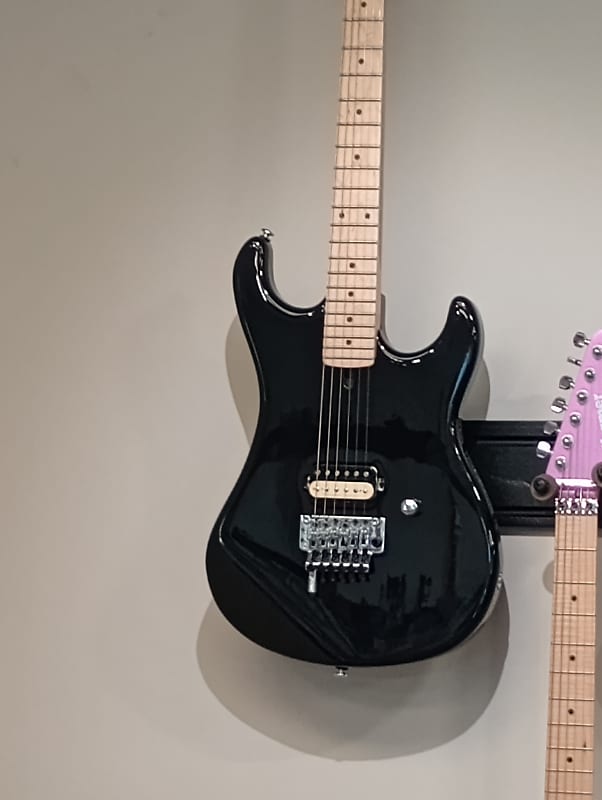 The 84 (EVH D-Tuna), Ebony | Kramer