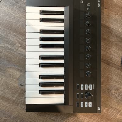 Native Instruments Komplete Kontrol S25 Keyboard Controller | Reverb