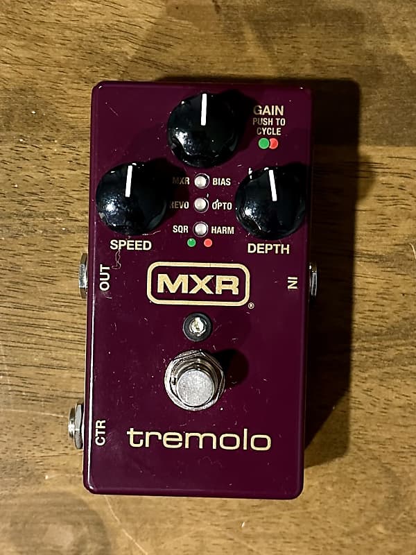 MXR M305 Tremolo