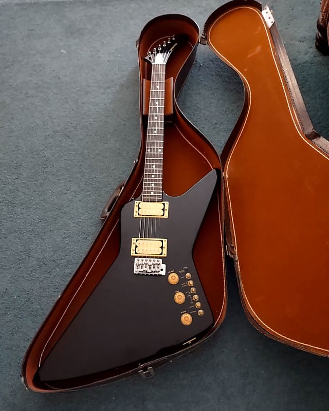 ギター Effector set Vintage 80's Cort Effector Explorer Guitar w/ Original Case