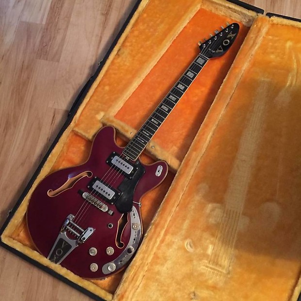 1968 Vox Cheetah Guitar Built in Fuzz Repeater Treble Bass Boost w Original Case