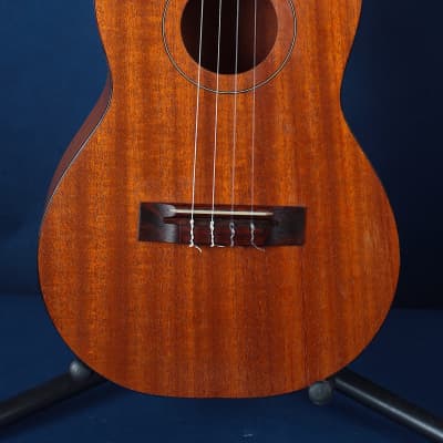 Harmony Baritone Ukulele / Near Mint Solid Mahogany Gem! image 2