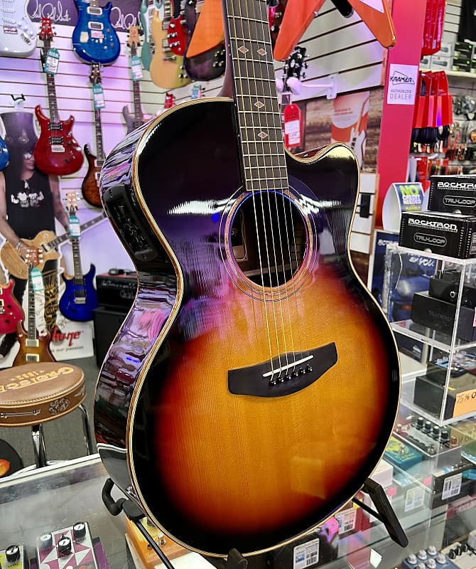 YAMAHA　CPX1200Ⅱ Yamaha CPX1200II Jumbo Acoustic-Electric Guitar, Spruce Top