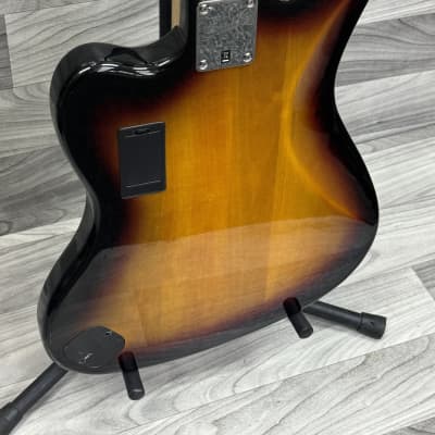 Squier Vintage Modified Jaguar Bass Special 2011 - 2018 - 3-Color Sunburst image 6