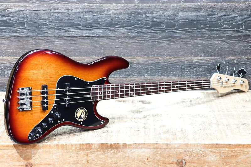 Sire Marcus Miller V3 2nd Generation 4-String Tobacco Sire Marcus Miller V3 2nd Generation 4-String Tobacco