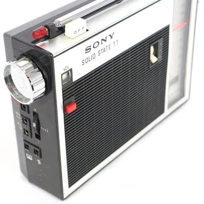 Vintage Sony Japan TFM-110F Portable Transistor Radio | Reverb