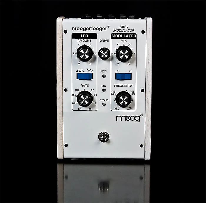 Moog MF-102 Moogerfooger Ring Modulator White