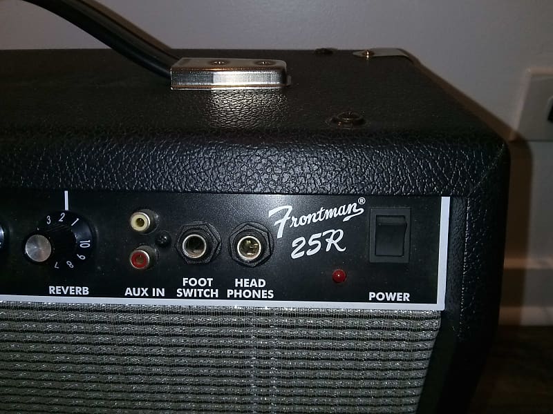 Fender Frontman 15R Series II 2-Channel 15-Watt 1x8