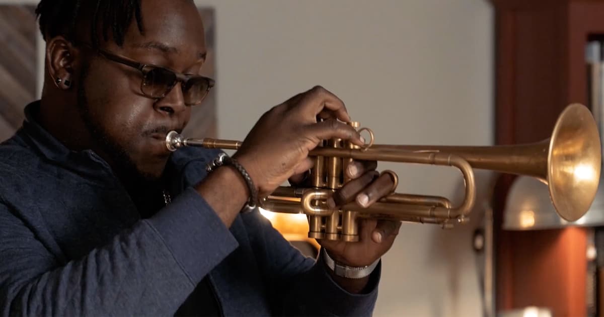 Video: Achieving Sub-Tones on Trumpet with Marquis Hill | Reverb News