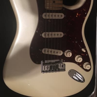 Fender American Deluxe Stratocaster 2011 - 2016 | Reverb