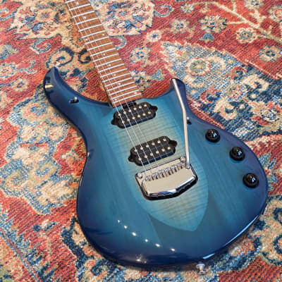 ギター musicman majesty 7 Glacial Frost Ernie Ball Music Man John Petrucci Majesty 7-string