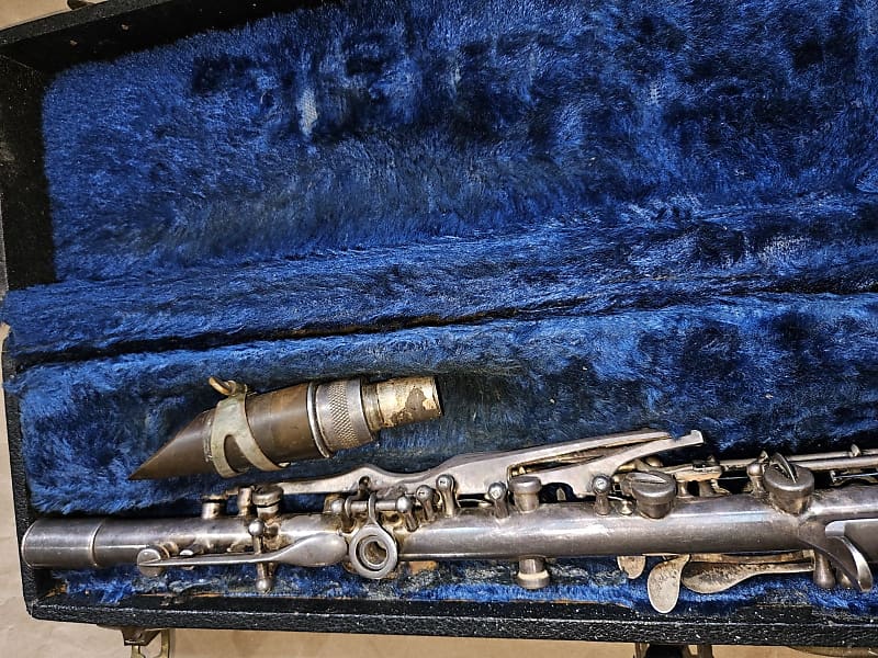 ぴ*ん様 メタルクラリネット　Cavalier Elkhart Elkhart Cavalier metal clarinet, USA, Silver-finish with