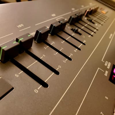 FULLY SERVICED RARE VINTAGE ROLAND HS60 (JUNO 106 with speakers!) IN AMAZING CONDITION! image 13