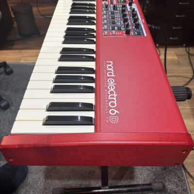 Nord Electro 6D SW73 Semi-Weighted 73-Key Digital Piano 2018 - 2022 - Red image 2