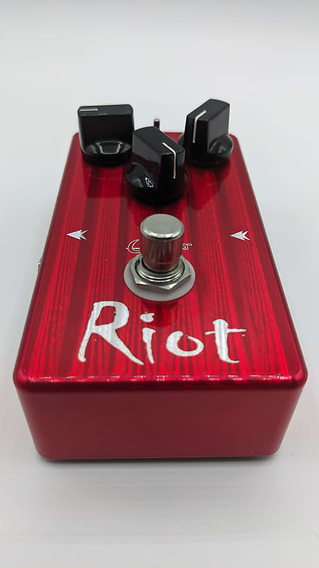 Suhr Riot 2013 - CRIMSON RED