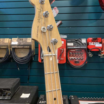 Fender Player-Series Left-Handed Precision Bass 2018 - Black image 3