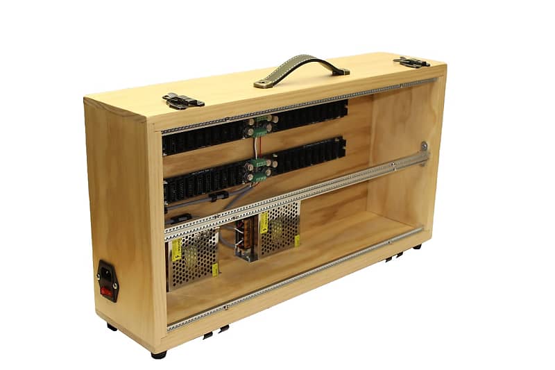 6Ux104HP Portable Eurorack Case Powered with 2 Power Buses image 1