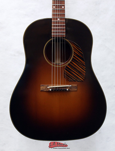 Gibson Custom Shop J-45 1942 Legend Acoustic Guitar Vintage
