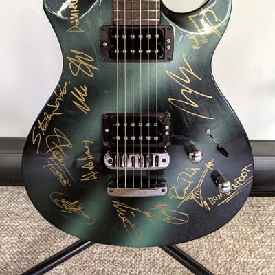 Rare Vigier GV Rock Guitar *Signed by Multiple Artists* - #ShredforJasonBecker Fundraiser image 3