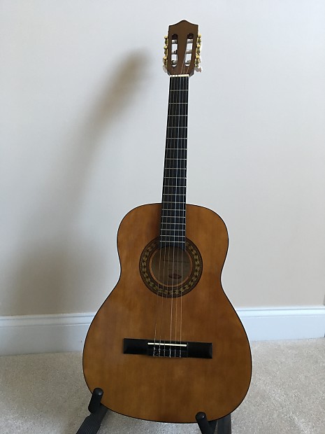 Stagg nylon guitar on sale