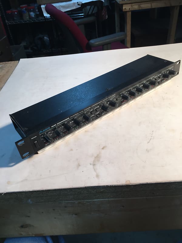 Alesis 3630