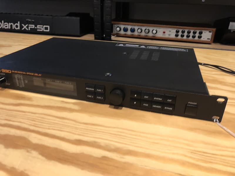 Roland SDE-330 Dimensional Space Delay 1990s - Black (Serviced