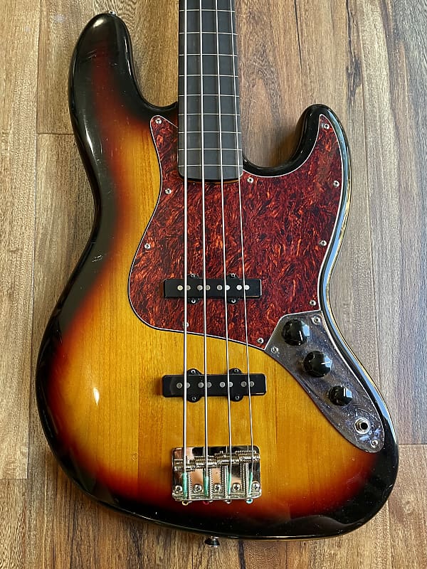Squier Vintage Modified Jazz Bass | Reverb