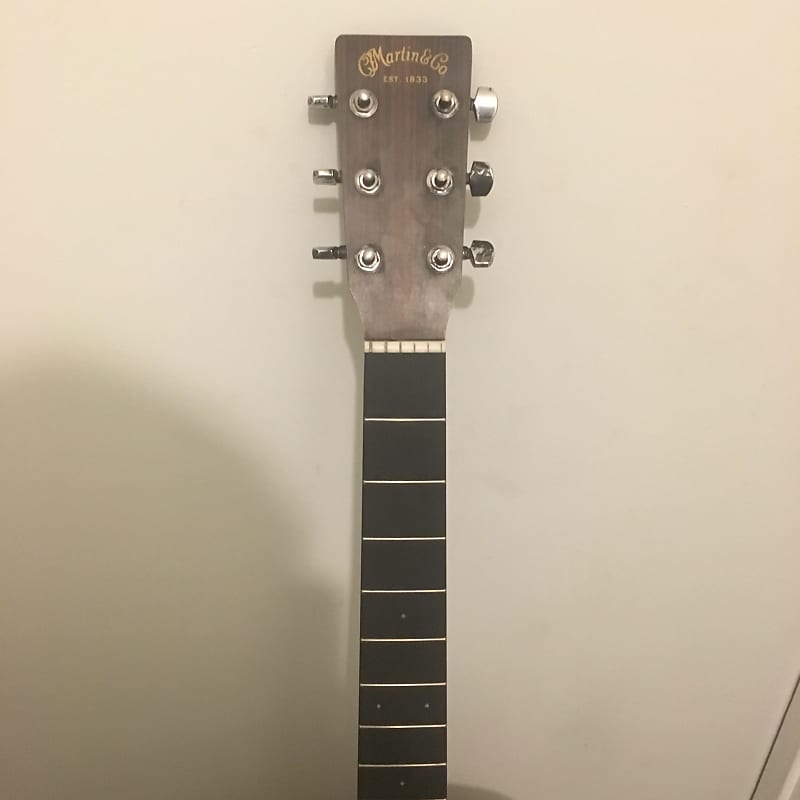 Broken martin guitar for outlet sale