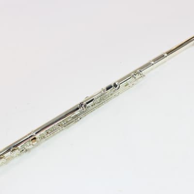 Azumi Model AZ3SRBEO Professional Solid Silver Flute SN YD00401 DISPLAY MODEL image 9