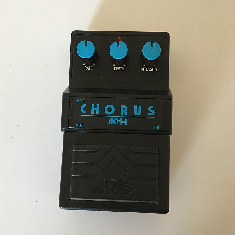 Aria ACH-1 Chorus 80s Black/Blue