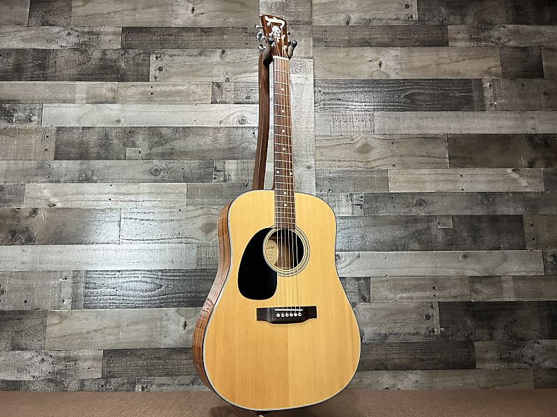 Blueridge BR40LH LeftHanded Dreadnought AcousticElectric Reverb