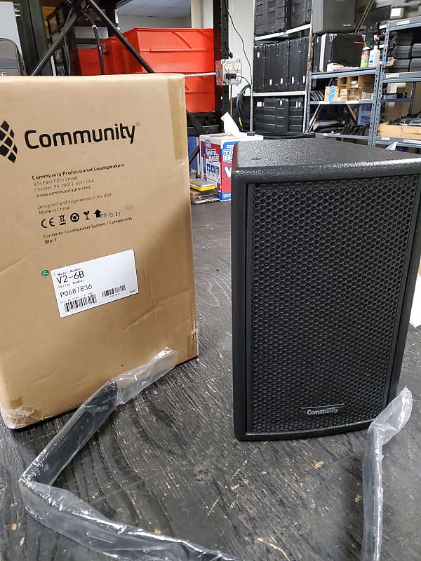 Pair of Community V2-6B 2020 Black image 1