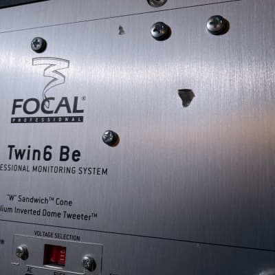 Focal Twin6 Be Powered Studio Monitors (Pair) W/ Ultimate Support MX Stands image 12