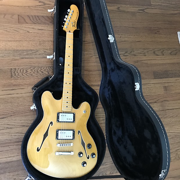 Fender sales starcaster case