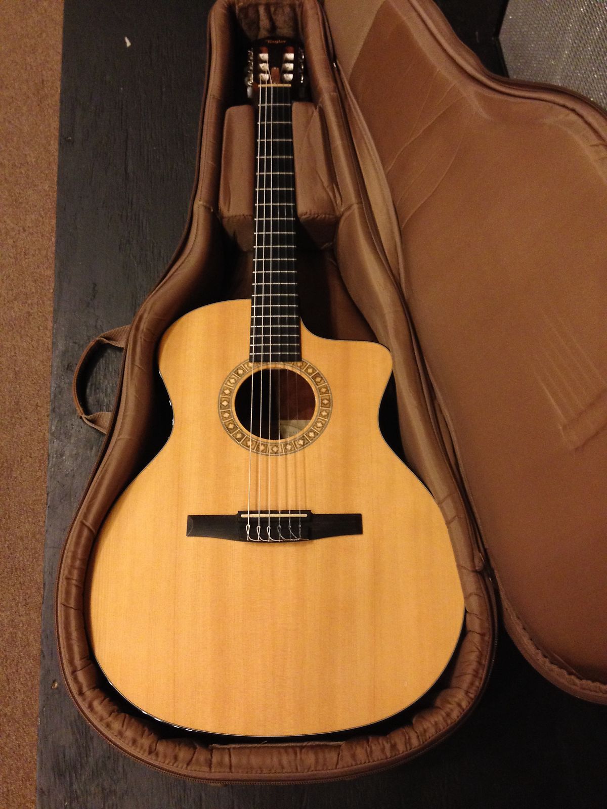 Taylor NS34ce with ES-N Electronics | Reverb