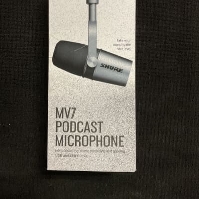 Shure MV7 MOTIV™ Podcastmikrofon Sølv, I lager