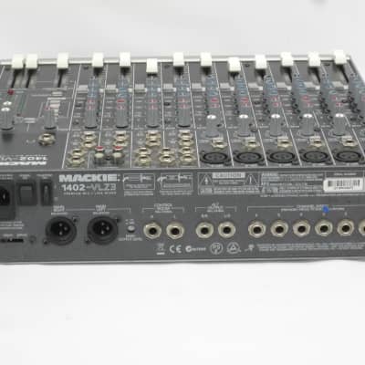 Mackie 1604-VLZ3 16-Channel Mic / Line Mixer image 4